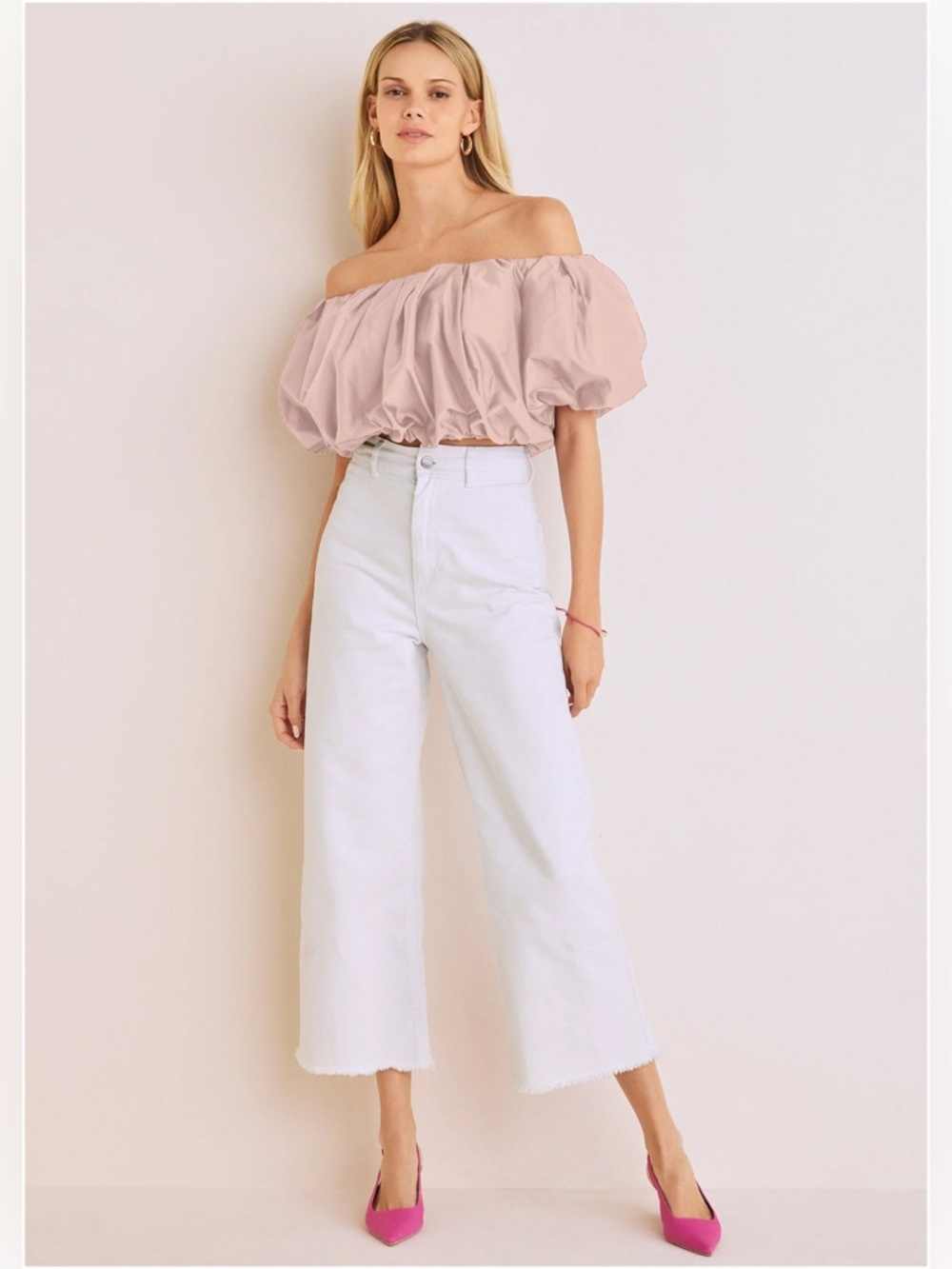 VENUS FASHION Bubble Crop Top. Blush. Small. Excellent condition.